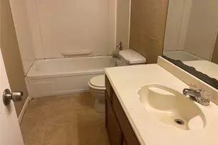 110 W Fairview St, Sherman, TX 75092 - Photo 11