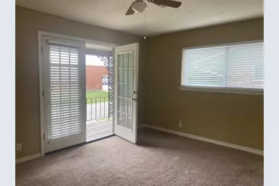 110 W Fairview Street, Sherman, TX 75092 - Photo 15