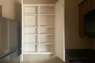 110 W Fairview St, Sherman, TX 75092 - Photo 7