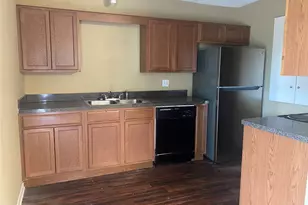 110 W Fairview St, Sherman, TX 75092 - Photo 5