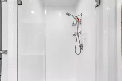 5813 Preston Valley Drive, Dallas, TX 75240 - Photo 29