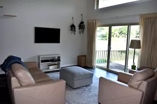 1827 Lakecrest Cir, Carrollton, TX 75006 - Photo 9