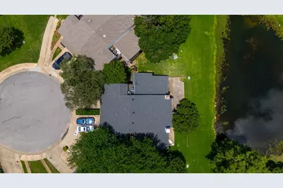 1827 Lakecrest Circle, Carrollton, TX 75006 - Photo 33