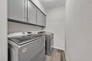 1827 Lakecrest Cir, Carrollton, TX 75006 - Photo 25