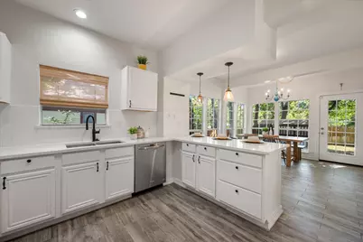 318 S Edgefield Avenue, Dallas, TX 75208 - Photo 17