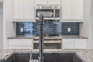 117 W Sears St, Denison, TX 75021 - Photo 7