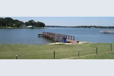 7305 Lakeview Drive, Bonham, TX 75418 - Photo 3