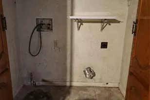 209 E 2nd St, Quinlan, TX 75474 - Photo 11