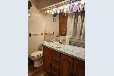 209 E 2nd Street, Quinlan, TX 75474 - Photo 13