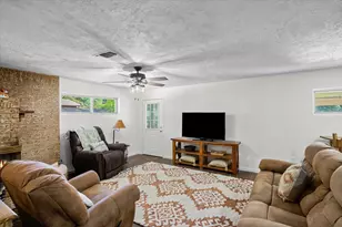 913 Doe Run Rd, Tool, TX 75143 - Photo 13