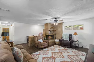 913 Doe Run Rd, Tool, TX 75143 - Photo 11