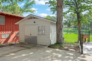 913 Doe Run Rd, Tool, TX 75143 - Photo 29