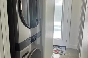 1617 W Terrace Blvd, Rockport, TX 78382 - Photo 7