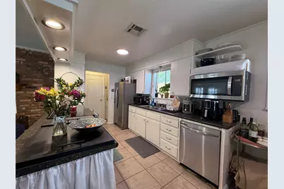 1000 Melrose Drive, Waco, TX 76710 - Photo 5