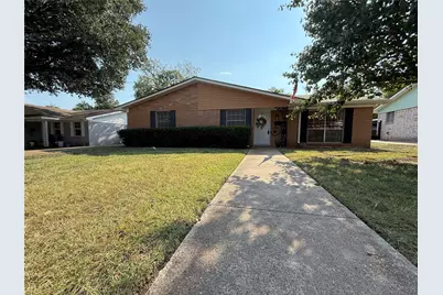 1000 Melrose Drive, Waco, TX 76710 - Photo 1