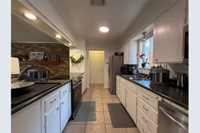 1000 Melrose Drive, Waco, TX 76710 - Photo 7