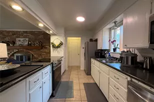 1000 Melrose Dr, Waco, TX 76710 - Photo 7