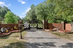 939 Appaloosa, Hallsville, TX 75650 - Photo 3