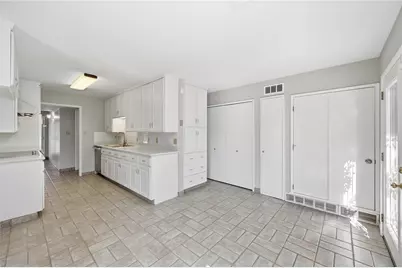 11832 High Valley Drive, Dallas, TX 75234 - Photo 17