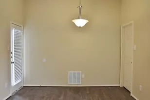 712 Claire View Dr, DeSoto, TX 75115 - Photo 9