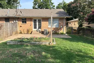 7458 Walling Ln, Dallas, TX 75231 - Photo 9