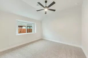 221 Sweetwater Dr, Commerce, TX 75428 - Photo 31