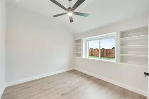 221 Sweetwater Dr, Commerce, TX 75428 - Photo 27