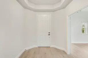 221 Sweetwater Dr, Commerce, TX 75428 - Photo 5