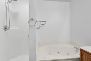 3000 Prairie Hill Ln, Arlington, TX 76010 - Photo 21