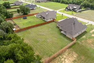 252 Fox Run Ln, Robinson, TX 76706 - Photo 37