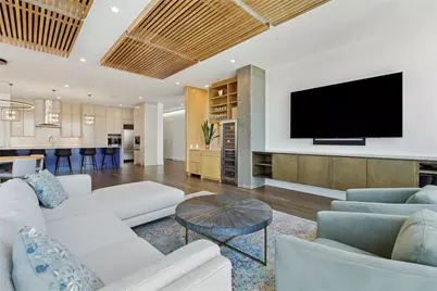 2200 Victory Avenue #2107, Dallas, TX 75219 - Photo 3