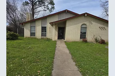 934 Meadowdale Circle, Garland, TX 75043 - Photo 1