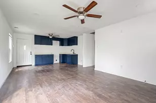 8217 Goldfield Dr, Dallas, TX 75217 - Photo 9