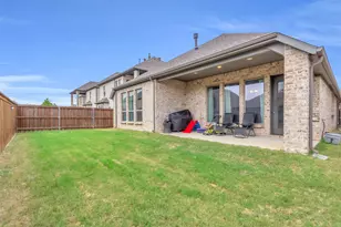 361 Moonvine Dr, Little Elm, TX 75068 - Photo 31