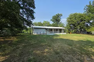 905 E Sears St, Denison, TX 75020 - Photo 5