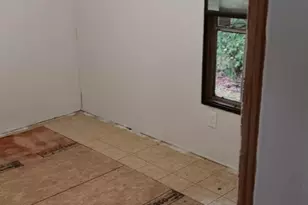 905 E Sears St, Denison, TX 75020 - Photo 9