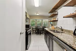 1202 Johns Dr, Euless, TX 76039 - Photo 9