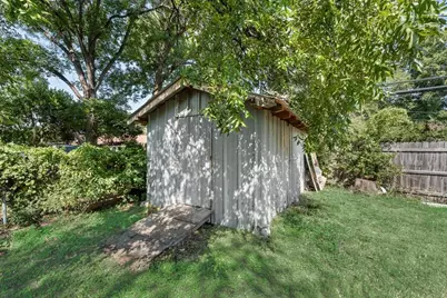 5201 Santa Rosa Drive, Haltom City, TX 76117 - Photo 23