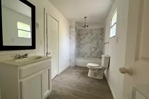 1037 Cedar St, Paris, TX 75460 - Photo 9