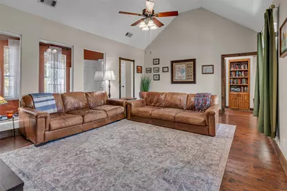 311 Diamond Oaks Drive, Hudson Oaks, TX 76087 - Photo 7