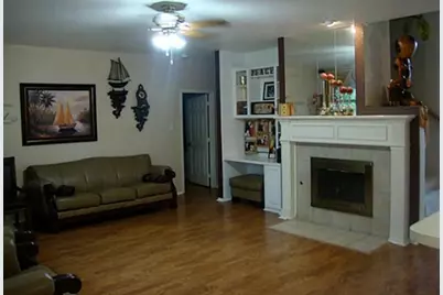 1706 Creekway Drive, Garland, TX 75043 - Photo 5