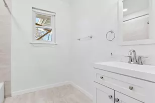 3240 Lipscomb St, Fort Worth, TX 76110 - Photo 9