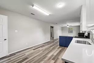 119 Ford St, Collinsville, TX 76233 - Photo 5