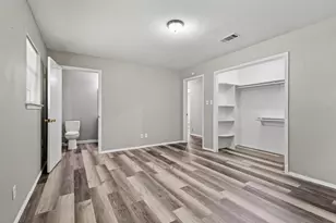 119 Ford St, Collinsville, TX 76233 - Photo 9