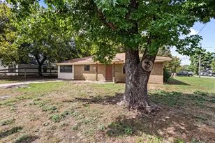 119 Ford St, Collinsville, TX 76233 - Photo 25