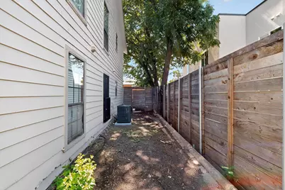 1603 N Garrett Avenue #102, Dallas, TX 75206 - Photo 25