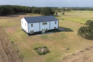 4425 County Rd 711, Cleburne, TX 76031 - Photo 21