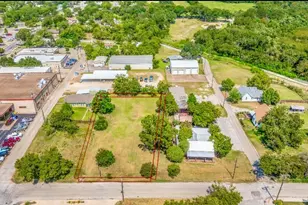 230 E Tarleton St, Stephenville, TX 76401 - Photo 1