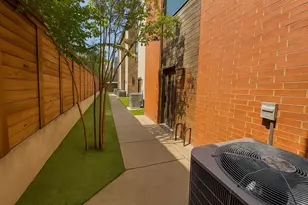 1931 N Prairie Ave, Dallas, TX 75204 - Photo 29