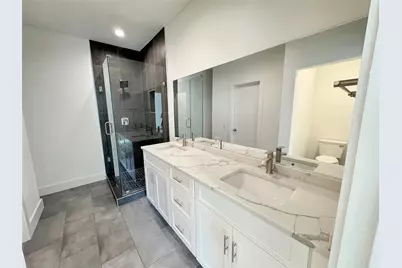 1931 N Prairie Avenue #3, Dallas, TX 75204 - Photo 15